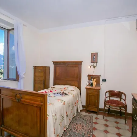 Sleeps 8 Air Con 바레나