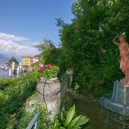 Sleeps 8 Air Con Varenna