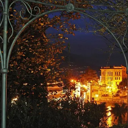 Villa Sleeps 8 Air Con Varenna